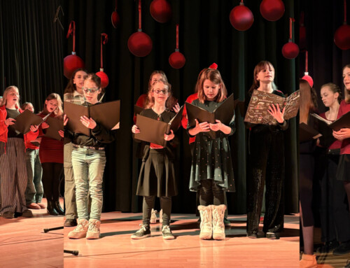 Kerzenschein und Weihnachtsmagie – Traditionelles Adventskonzert an der ASS