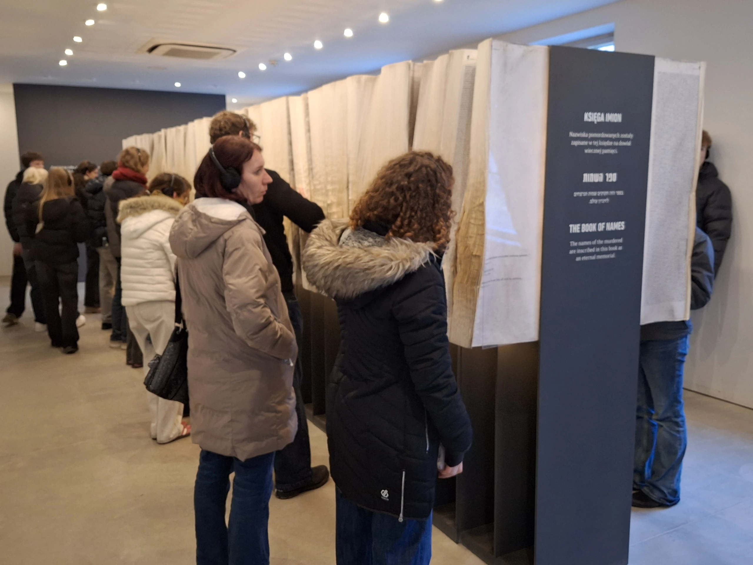 Das Buch der Namen der 6 Millionen Opfer der Shoah