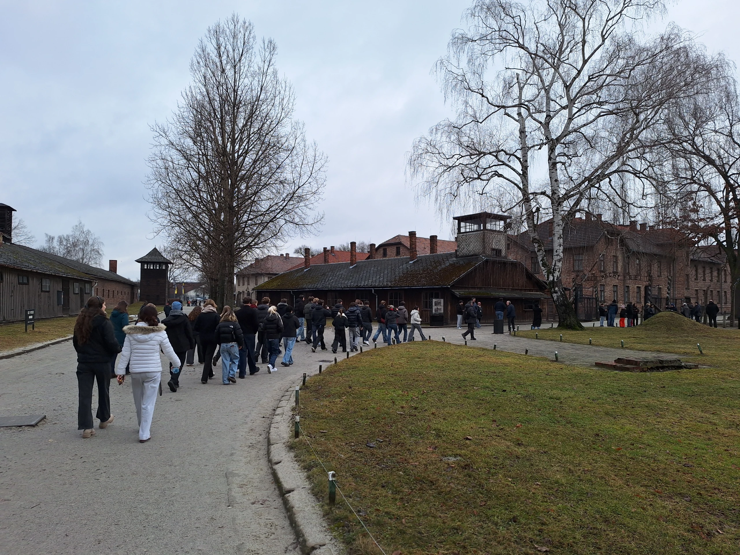 Führung im Stammlager Auschwitz 1